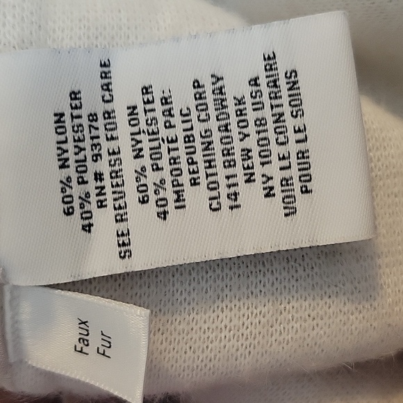 Magaschoni Faux white Fur Large Bavarian Cream coat pockets button front… - Picture 7 of 7